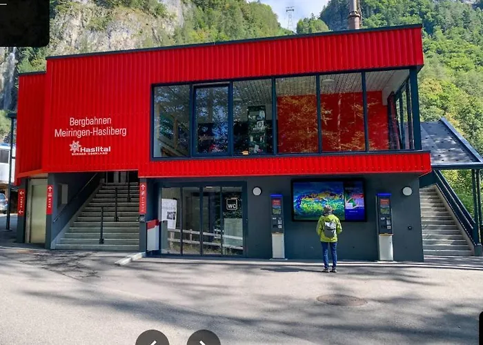 Hotel Sherlock Holmes "Nur 200 M Zur Gondelbahn Hasliberg"