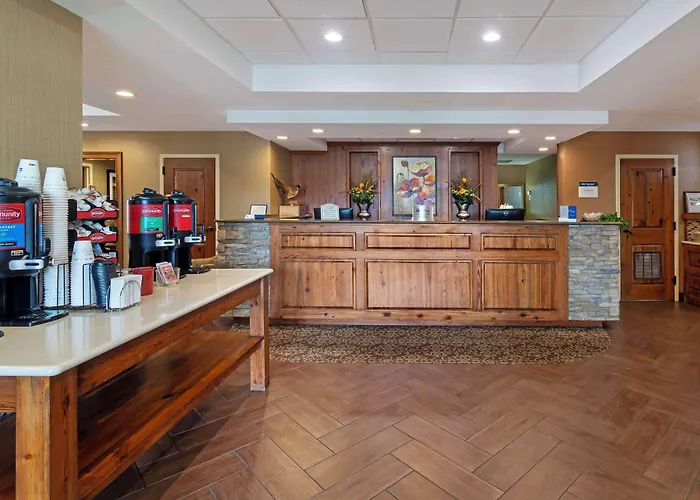 Best Western Colonial Inn