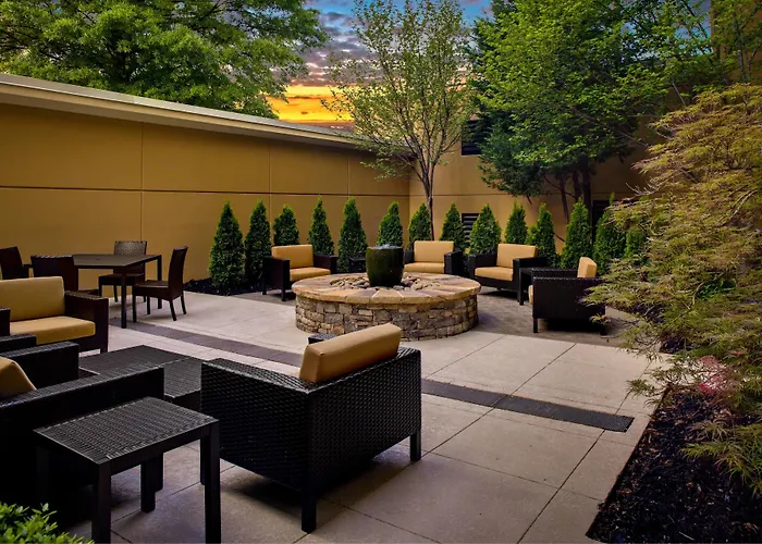 Courtyard By Marriott Atlanta Buckhead
