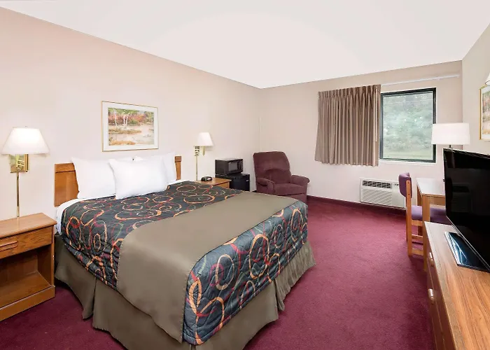 Days Inn By Wyndham Boonville