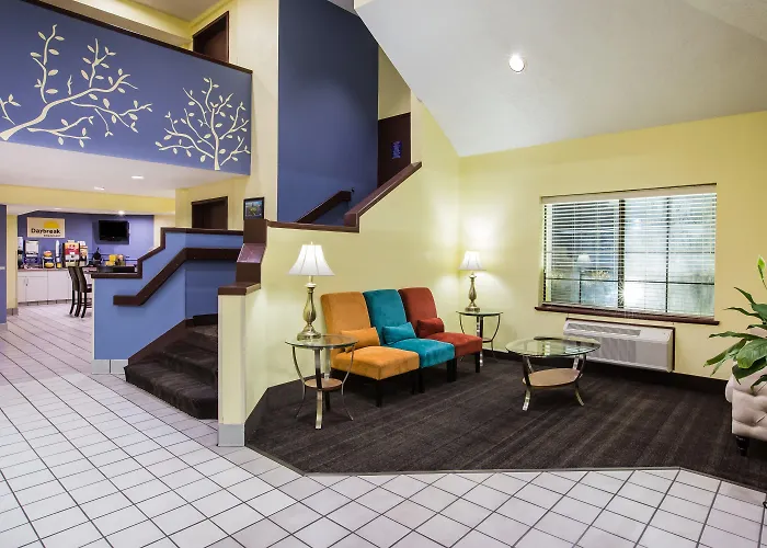 Days Inn By Wyndham Blue Springs