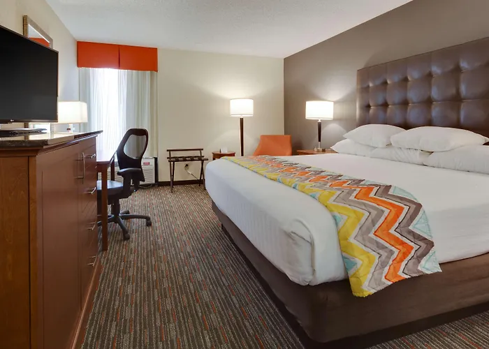 Drury Inn & Suites Columbia Stadium Boulevard
