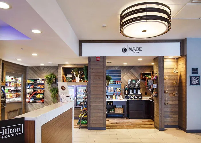 Doubletree By Hilton Neenah