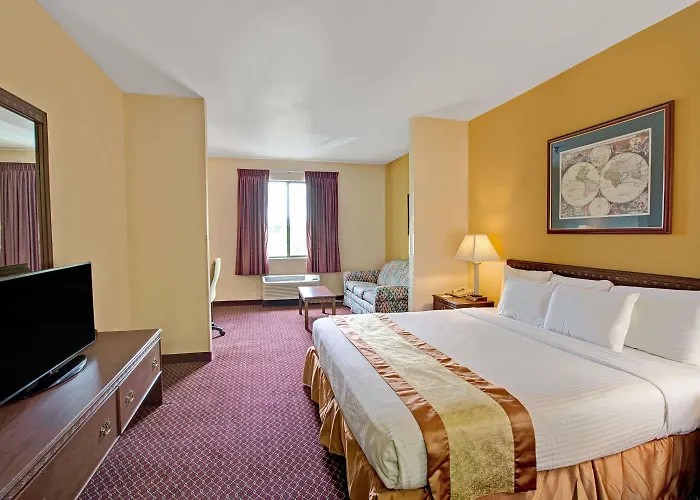 Days Inn & Suites By Wyndham Hickory