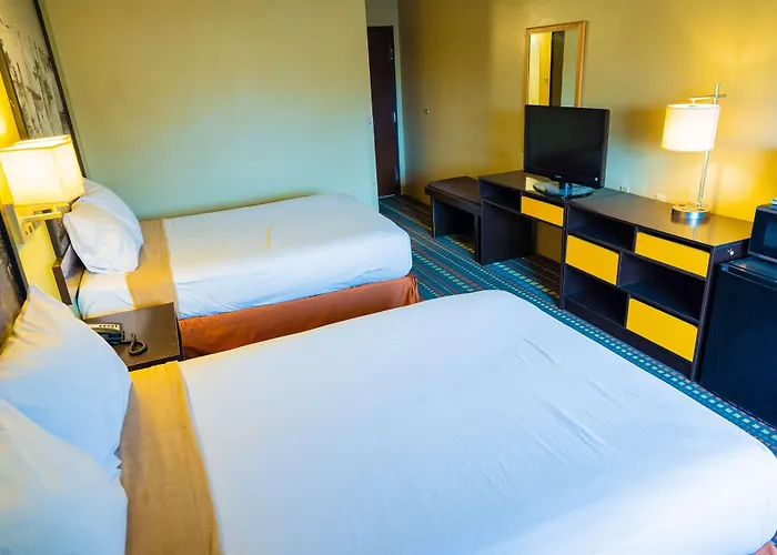 Super 8 By Wyndham Belen Nm