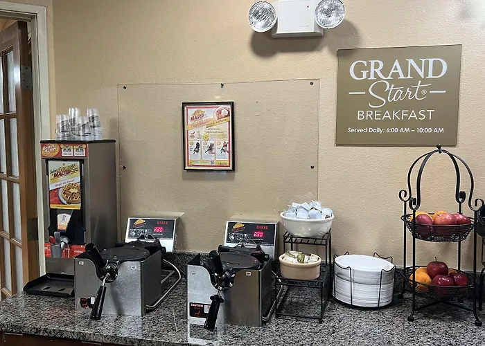 Grandstay Hotel & Suites