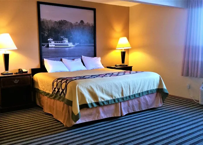 Super 8 By Wyndham Iowa Falls