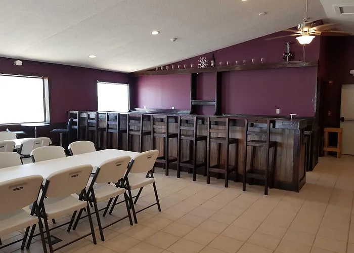 Le Mars Inn And Suites