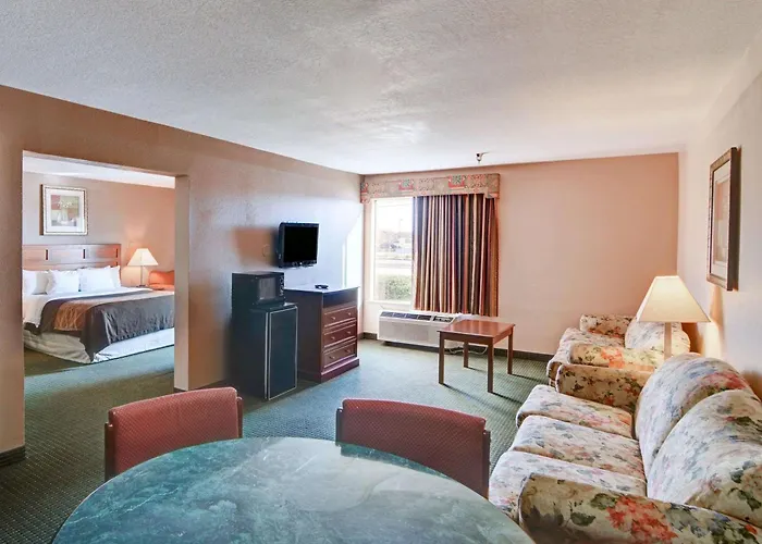 Quality Inn Forest Hill - Fort Worth South