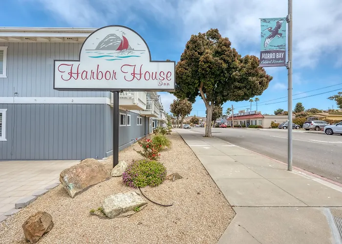 Harbor House Inn