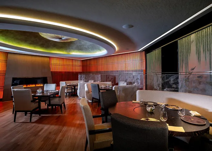 Four Seasons Hotel