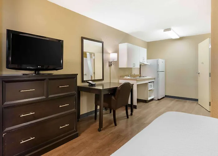 Extended Stay America Select Suites - Roanoke - Airport