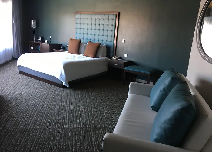 Munras Inn