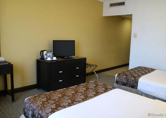 Days Hotel By Wyndham Iloilo