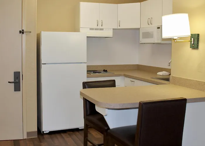 Extended Stay America Suites - Kansas City - Overland Park - Nall Ave