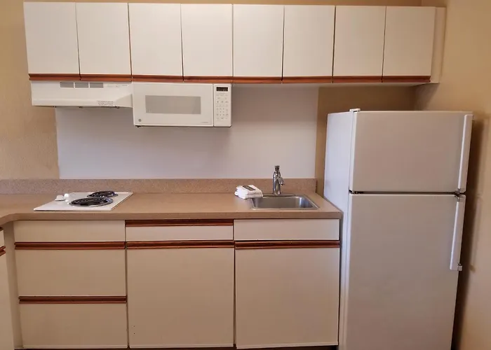 Extended Stay America Suites - Kansas City - Overland Park - Nall Ave