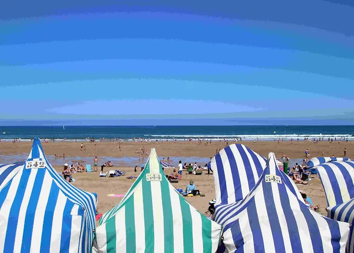 Apartamentos Zarautz Playa, con piscina y garaje
