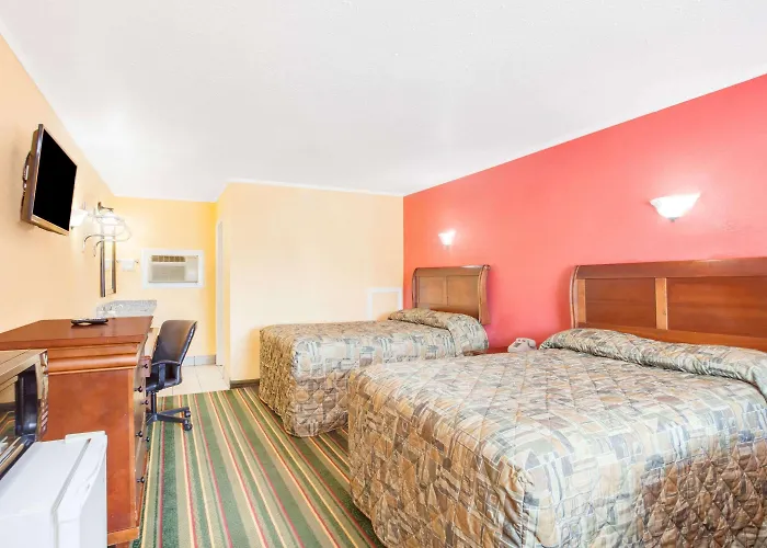 Knights Inn Paris