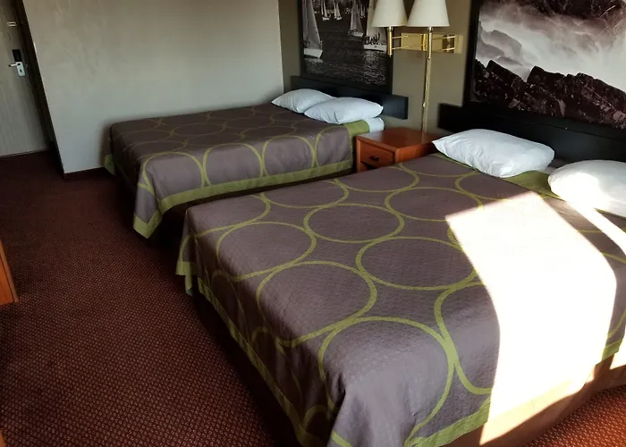 Super 8 By Wyndham Bellingham Airport/Ferndale