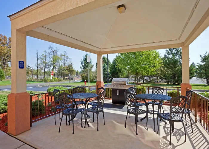 Sonesta Simply Suites Somerset