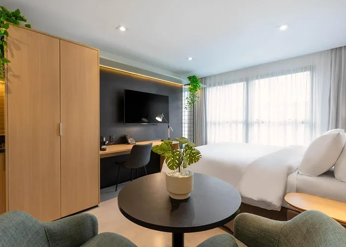 Cozzy Premium Paulista Hotel