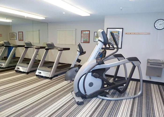 Sonesta Simply Suites Chicago Libertyville
