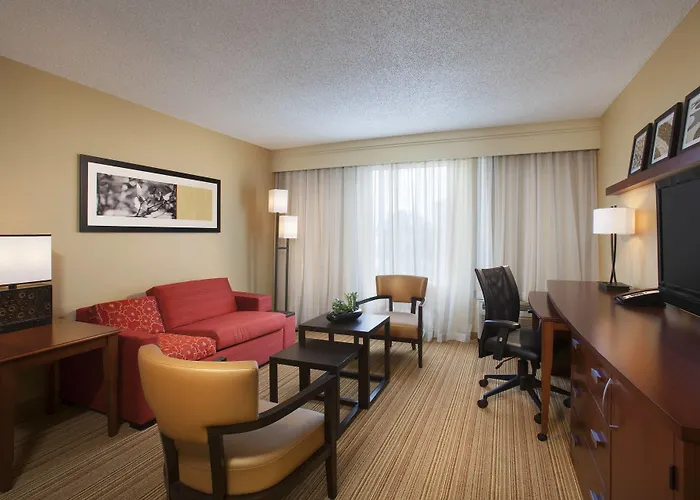 Courtyard By Marriott Orlando Downtown