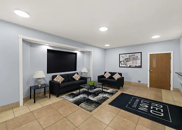 Red Lion Inn & Suites Gretna - Omaha Sw