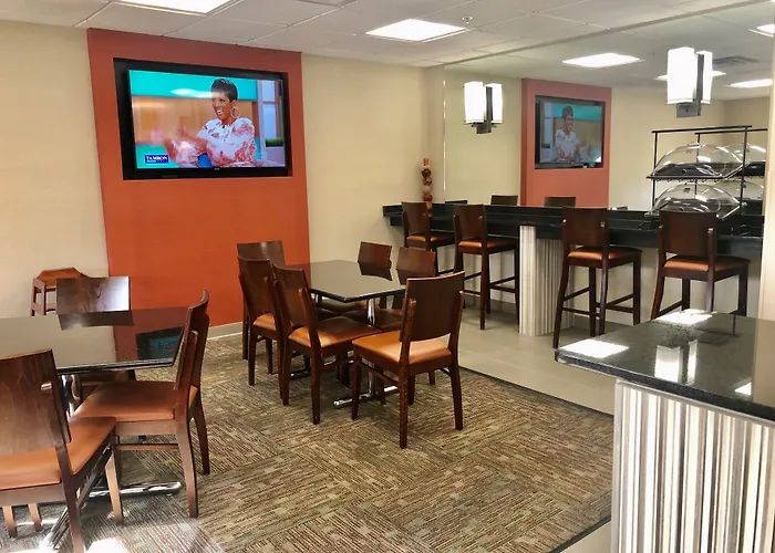 Ramada Limited - Mount Sterling