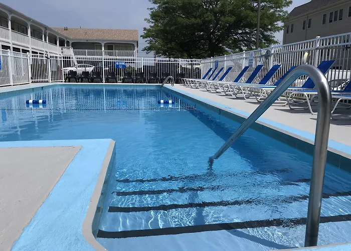 Travelodge By Wyndham Cape Cod Area