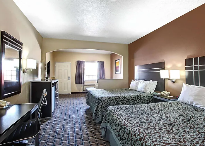 Days Inn & Suites By Wyndham Houston North - Spring