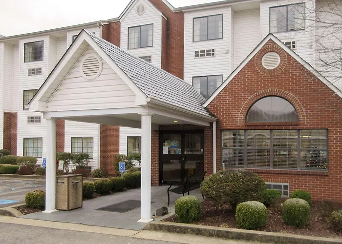 Quality Inn & Suites Prestonsburg Next To Mountain Arts Center