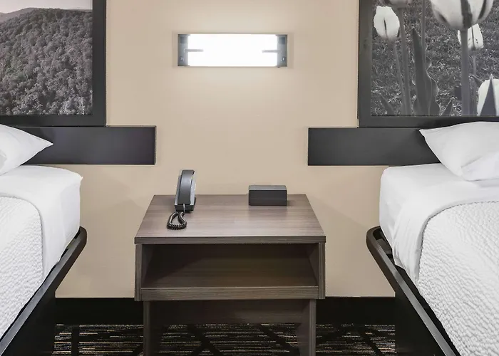 Super 8 By Wyndham Charlottesville