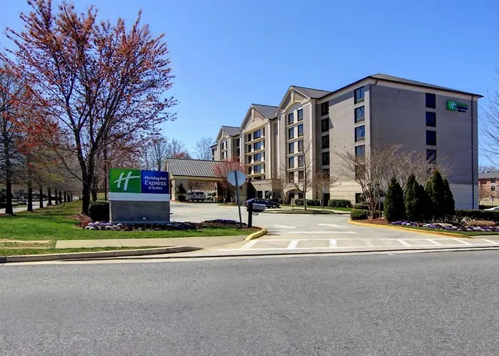 Holiday Inn Express & Suites Alpharetta - Windward Parkway By Ihg