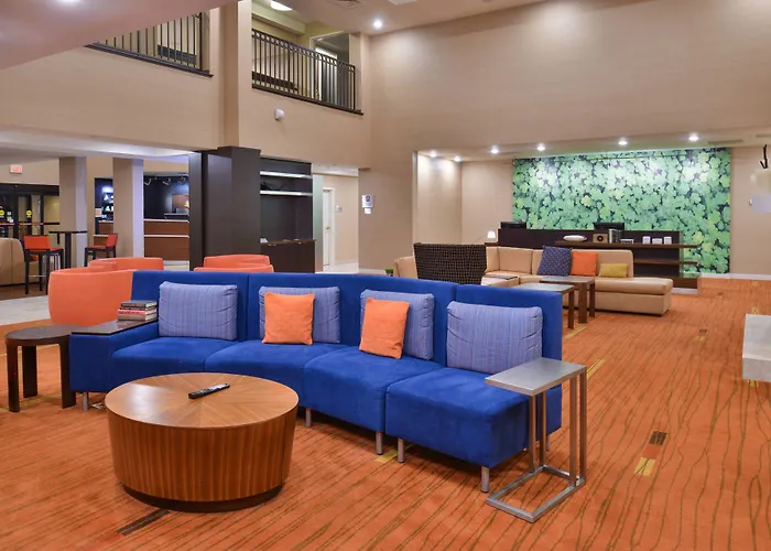 Courtyard By Marriott Decatur
