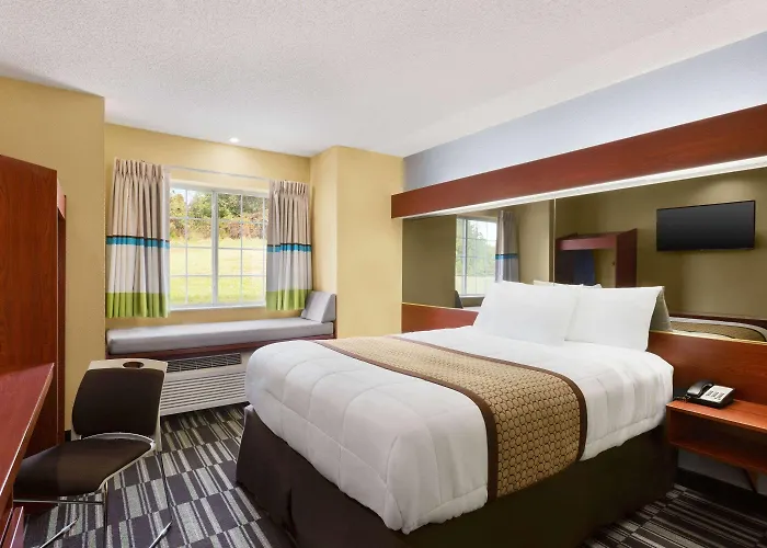 Microtel Inn & Suites By Wyndham Thomasville