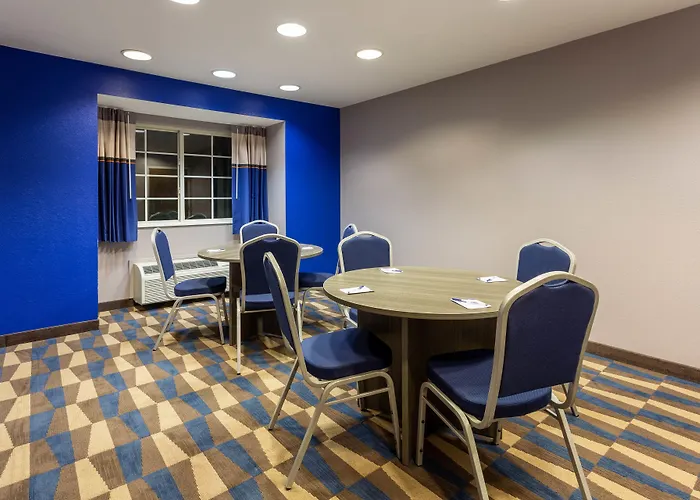 Microtel Inn & Suites By Wyndham Bethel/Danbury