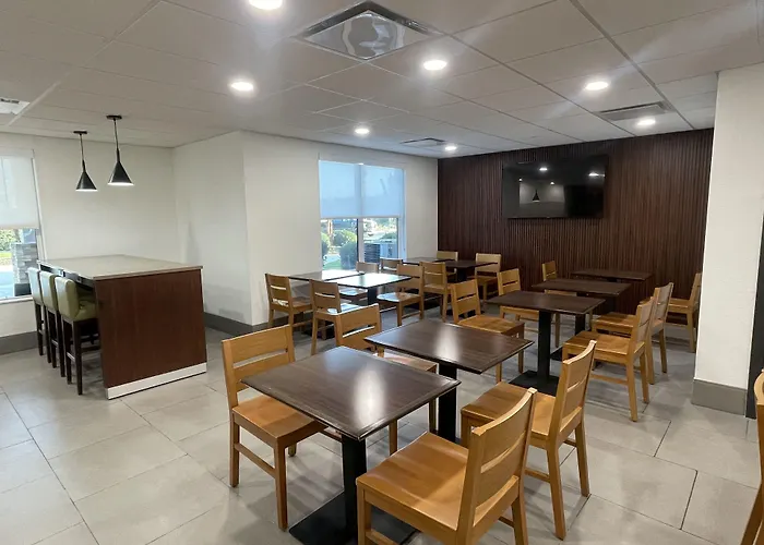 Wingate By Wyndham Matthews - Charlotte