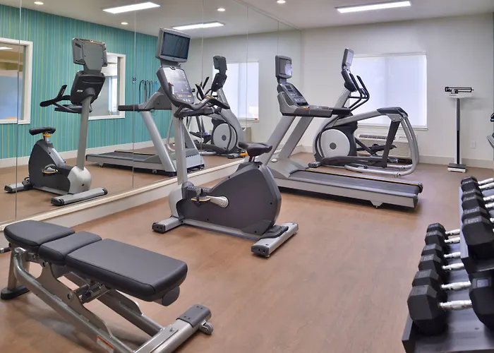 Holiday Inn Express Stockton Southeast By Ihg