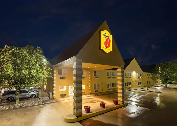 Super 8 By Wyndham De Soto