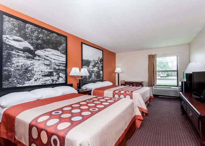 Super 8 By Wyndham Harrisburg