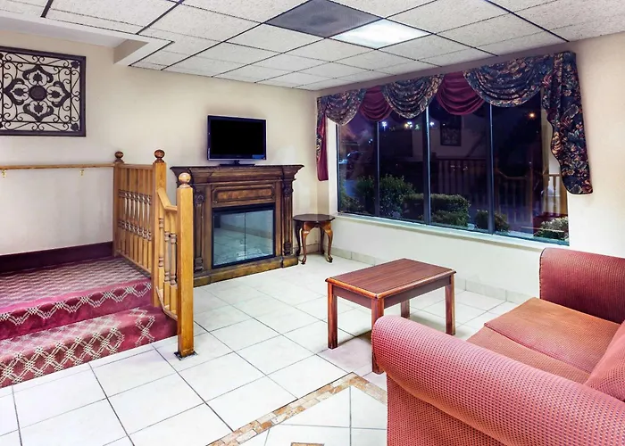 Super 8 By Wyndham Morristown/South