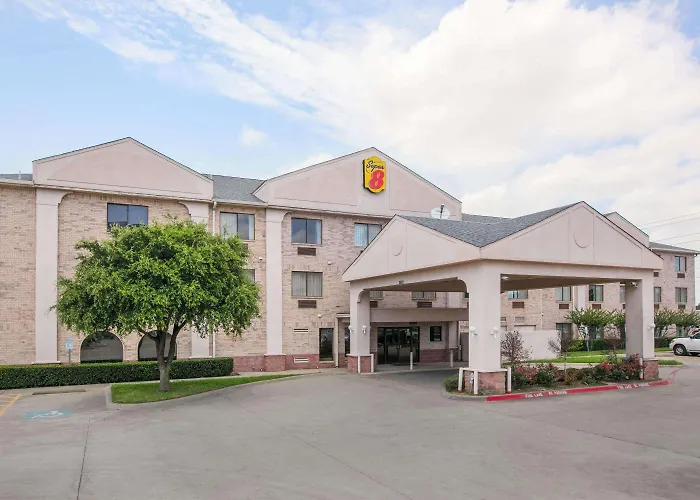 Super 8 By Wyndham Garland North Dallas Area