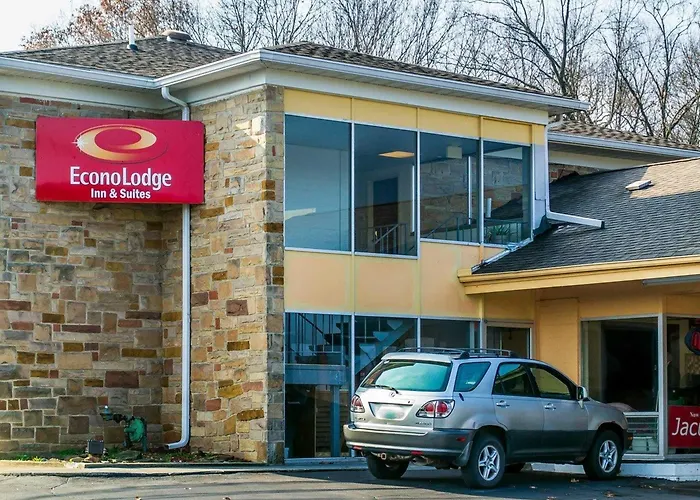 Economy Inn & Suites
