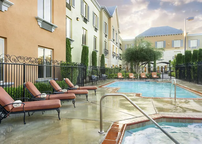 Ayres Hotel Seal Beach - Cypress