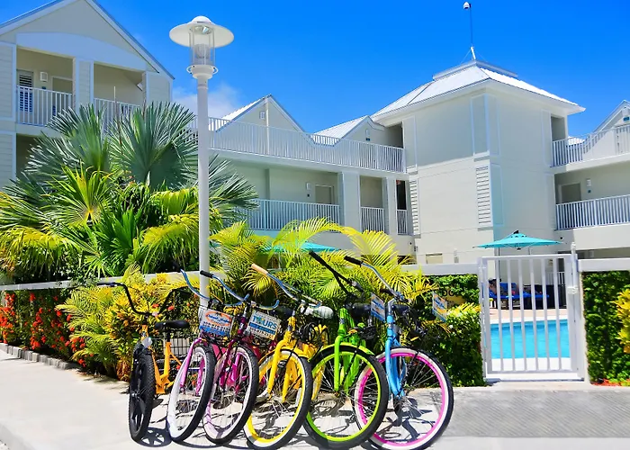 Silver Palms Inn & Historic Homes
