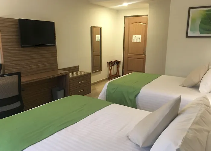 Wyndham Garden Monterrey Valle Real