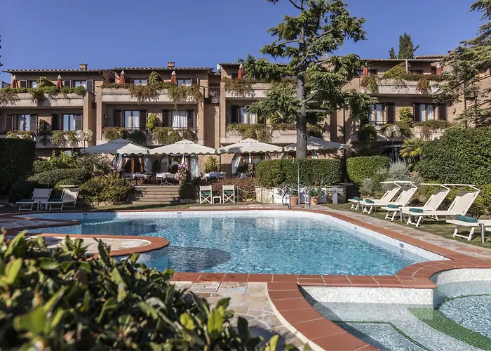 Relais Santa Chiara Hotel
