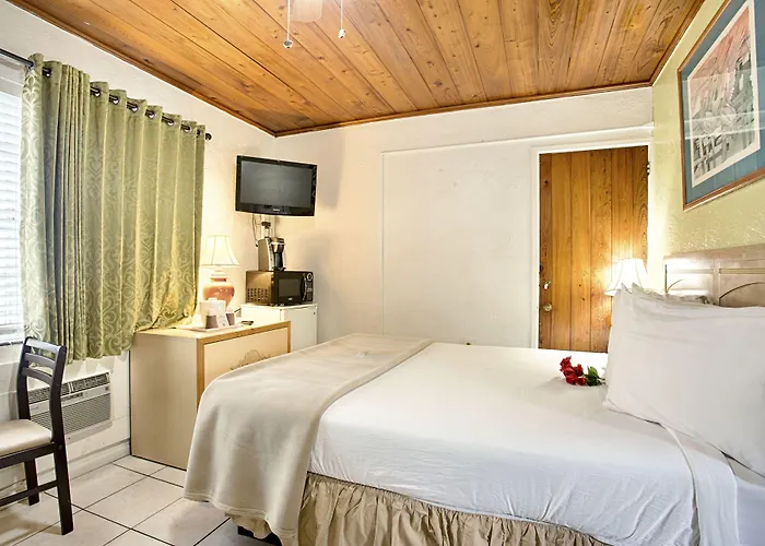 Island Breeze Inn - Venice