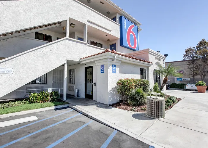 Motel 6-Bellflower, Ca - Los Angeles